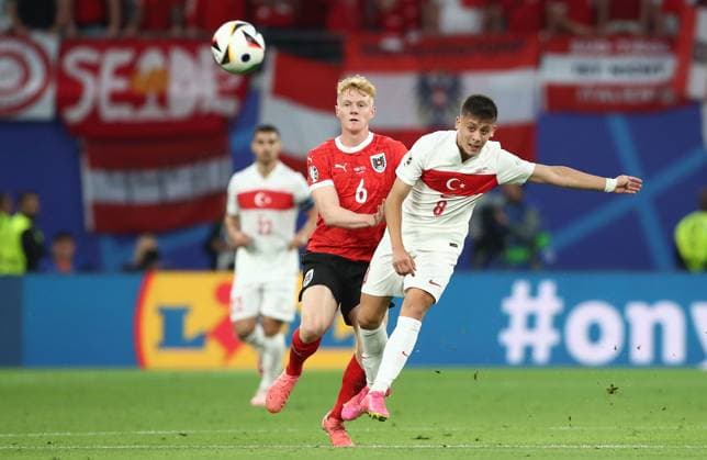 02 07 2024, xtgx, European Football Championship 2024 1 8 Final, Austria Turkey emspor, v l Nicolas Seiwald Austria , Arda Güler Gueler Turkey Turkey UEFA REGULATIONS PROHIBIT ANY USE OF PHOTOGRAPHS as IMAGE SEQUENCES and or QUASI VIDEO Leipzig
