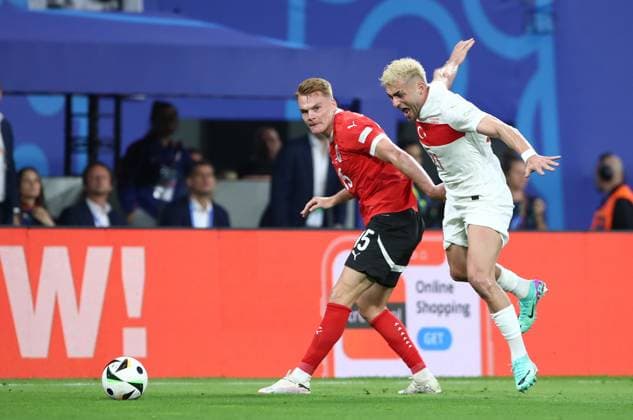 02 07 2024, xtgx, European Football Championship 2024 1 8 Final, Austria Turkey emspor, v l Flavius Daniliuc Austria , Baris Alper Yilmaz Turkey Turkey UEFA REGULATIONS PROHIBIT ANY USE OF PHOTOGRAPHS as IMAGE SEQUENCES and or QUASI VIDEO Leipzig