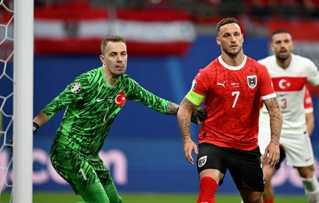 Football Euro 2024 Round of 16 02 07 2024 Austria Turkey Goalkeeper Mert Guenok left, Turkey vs Marko Arnautovic right, Austria