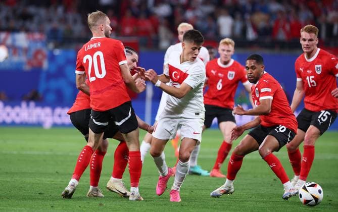 Austria Turkey UEFA EURO 2024 Leipzig, 02 07 2024, Leipzig Stadium, Football, UEFA EURO 2024 Germany , Round of 16 , Austria AUT vs Turkey TUR , Pictured from left Konrad Laimer 20, AUT , Marcel Sabitzer 9, AUT , Arda Güler Gueler 8, TUR , Phillipp Mwene 16, AUT , Philipp Lienhart 15, AUT , For journalistic purposes only Only for editorial use , UEFA Êregulations prohibit any use of photographs as image sequences and or quasi video ,