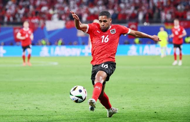 Oesterreich Tuerkei UEFA EURO 2024 Leipzig, 02 07 2024, Leipzig Stadium, Fußball, UEFA EURO 2024 Germany , Achtelfinale , Österreich AUT vs Türkei TUR , Im Bild Phillipp Mwene 16, AUT , Nur für journalistische Zwecke Only for editorial use , UEFA Êregulations prohibit any use of photographs as image sequences and or quasi video ,
