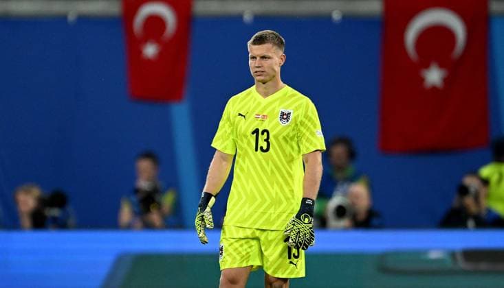 Football Euro 2024 Round of 16 02 07 2024 Austria Turkey Goalkeeper Patrick Pentz Austria