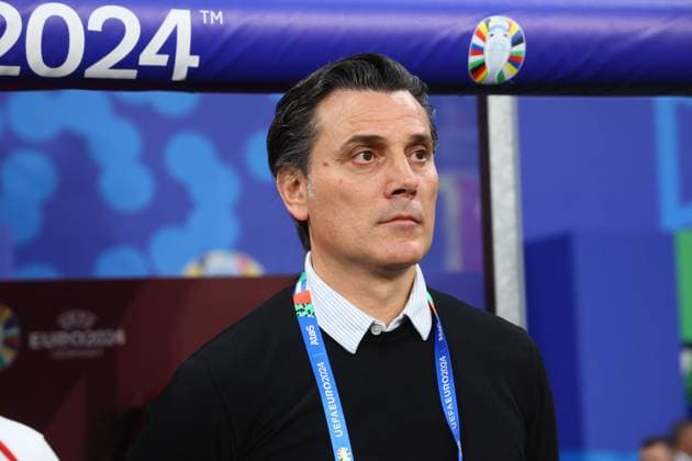 Oesterreich Tuerkei UEFA EURO 2024 Leipzig, 02 07 2024, Leipzig Stadium, Fußball, UEFA EURO 2024 Germany , Achtelfinale , Österreich AUT vs Türkei TUR , Im Bild Trainer Vincenzo Montella, Türkei , Nur für journalistische Zwecke Only for editorial use , UEFA Êregulations prohibit any use of photographs as image sequences and or quasi video , Picture Point