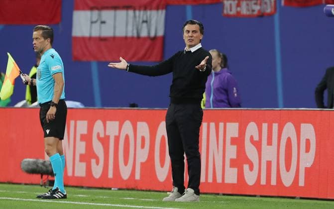 Coach Vincenzo Montella pointing, gesticulating Single image Crop action Sport Soccer Football European Championship Euro 2024 European Championship Men Season 2023 2024 02 07 2024 Austria AUT vs Turkey TUR in Leipzig DFL regulations prohibit any use of photographs as image sequences and or quasi video