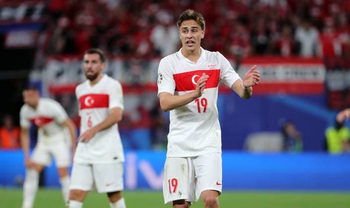 Kenan Yildiz pointing, gesticulating action upper body Sport Football Soccer European Championship Euro 2024 European Championship Men Season 2023 2024 02 07 2024 Austria AUT vs Turkey TUR in Leipzig DFL regulations prohibit any use of photographs as image sequences and or quasi video