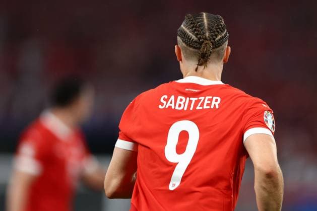 Marcel Sabitzer of Austria s hair in detail Austria v Turkiye, UEFA European Championship, EM, Europameisterschaft 2024, Round of 16, Football, Leipzig Stadium, Leipzig, Germany - 02 Jul 2024 EDITORIAL USE ONLY No use with unauthorised audio, video, data, fixture lists, club league logos or live services. Online in-match use limited to 120 images, no video emulation. No use in betting, games or single club league player publications. Copyright: xKieranxMcManus Shutterstockx 14566650ba