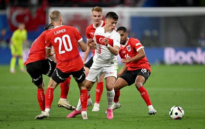 Football Euro 2024 Round of 16 02 07 2024 Austria Turkey Arda Gueler 3 from left , Turkey dances with Austria, from left, Marcel Sabitzer Austria vs Konrad Laimer Austria vs Arda Gueler Turkey vs Phillipp Mwene Austria