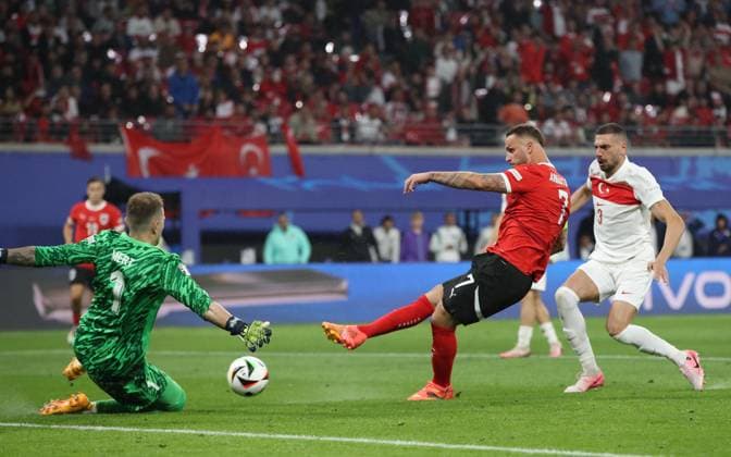 02 07 2024, xtgx, Football EM 2024 1 8 Final, Austria Turkey emspor, v l Mert Günok Turkey Turkey , Marko Arnautovic Austria , Merih Demiral Turkey Turkey UEFA REGULATIONS PROHIBIT ANY USE OF PHOTOGRAPHS as IMAGE SEQUENCES and or QUASI VIDEO Leipzig