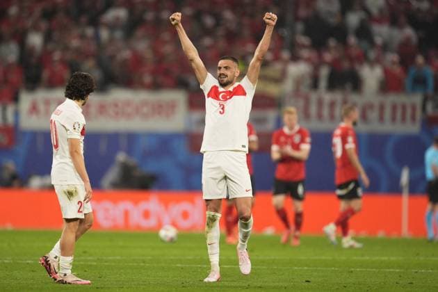 Turkey s Merih Demiral celebrates after scoring the second goal for the 0-2 uring the Euro 2024 soccer match between Austria and Turkey at the Red Bull Arena -Round of 16, Leipzig, Germany - Tuesday July 02, 2024. - Soccer .  Copyright: xFabioxFerrari LaPressex