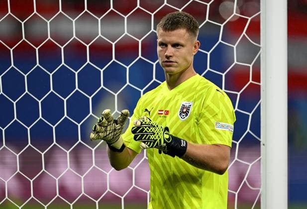 Football Euro 2024 Round of 16 02 07 2024 Austria Turkey Goalkeeper Patrick Pentz Austria