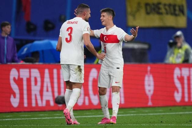 GER: Austria v Turkiye. UEFA EURO, EM, Europameisterschaft,Fussball 2024 Merih Demiral of Turkiye celebrates the 0-2 with Arda Guler during the UEFA Euro 2024 match between Austria and Turkiye, Round of 16, played at Red Bull Arena Stadium on July 2, 2024 in Leipzig, Germany. kpng Copyright: xBaguxBlancox xPRESSINPHOTOx PS_240702_AUS_TUR_030