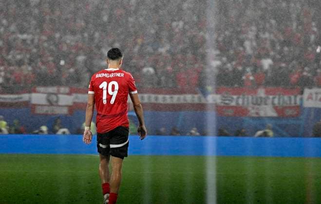 02 07 2024, Football UEFA EURO 2024, Round of 16, Austria Turkey, in the RB Arena Leipzig, Christoph Baumgartner Austria hangs its head