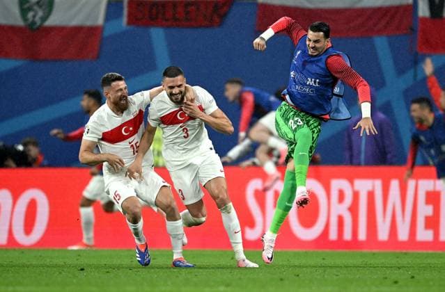 Soccer Euro 2024 Round of 16 02 07 2024 Austria Turkey Cheering Turkey after the goal to 0 2 , from left, Salih Oezcan, goalkeeper Merih Demiral and goalkeeper Ugurcan Cakir