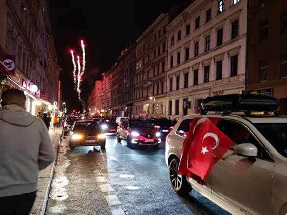 Berlin, Germany, 02 07 2024 Kreuzberg European Football Championship 2024, round of 16, Austria Turkey Turks celebrate their teams victory and entry into the quarter-finals with fireworks Copyright: xdtsxNachrichtenagenturx dts_42950