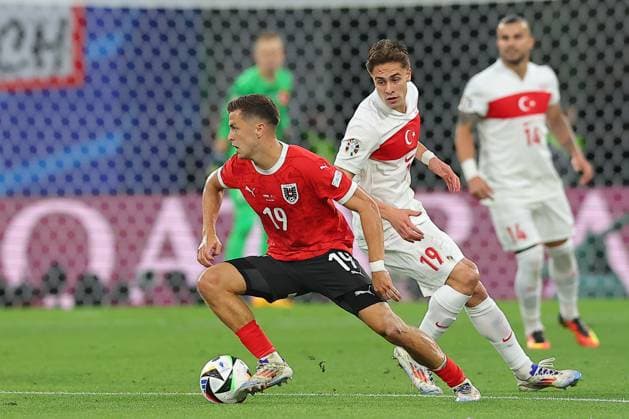 Austria Turkey UEFA EURO 2024 Leipzig, 02 07 2024, Leipzig Stadium, UEFA EURO 2024 Germany , Round of 16, Austria Turkey , In the picture from l Christoph Baumgartner 19, AUT and Kenan Yildiz 19, TUR ,