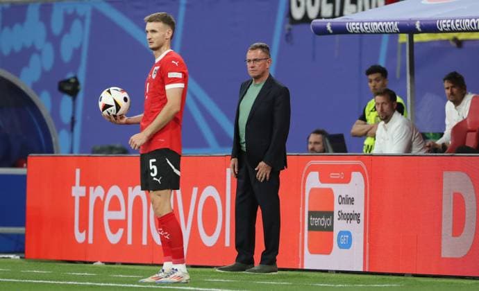 Stefan Posch before throw-in, coach Ralf Rangnick Sport Football Soccer European Championship Euro 2024 European Championship Men Season 2023 2024 02 07 2024 Austria AUT vs Turkey TUR in Leipzig DFL regulations prohibit any use of photographs as image sequences and or quasi video