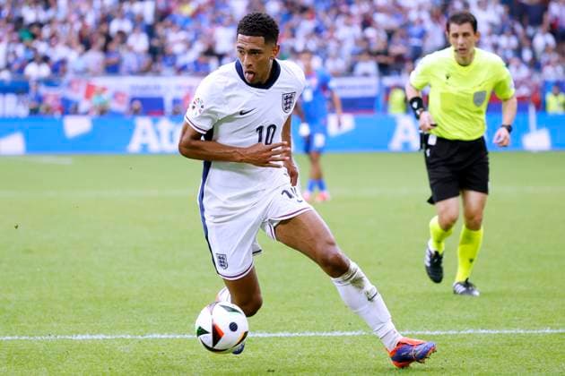 BELLINGHAM Jude Team England UEFA Football EURO 2024 in Germany Round of 16 match England Slovakia 2 1 on 30 06 2024 in Gelsenkirchen DFL REGULATIONS PROHIBIT ANY USE OF PHOTOGRAPHS as IMAGE SEQUENCES and or QUASI VIDEO Copyright: xLacixPerenyix