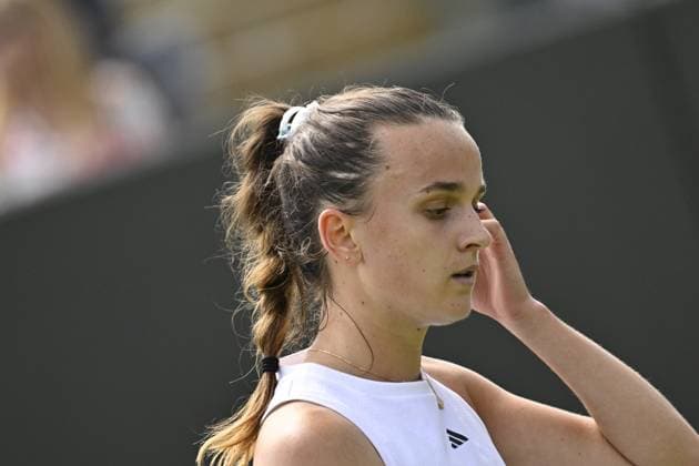 Tennis : Wimbledon 2024 - England - Clara Burel - France Tennis : Wimbledon 2024 - England - 03 07 2024 ChrysleneCaillaud Panoramic 