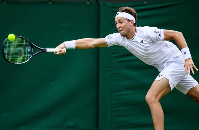 240703 Casper Ruud of Norway competes in a second round singles match during day 3 of Wimbledon on July 3, 2024 in London Photo Jesper Zerman BILDBYRAN kod JZ JZ0549 tennis wimbledon day 3 bbeng  Copyright: JESPERxZERMAN BB240703JZ034