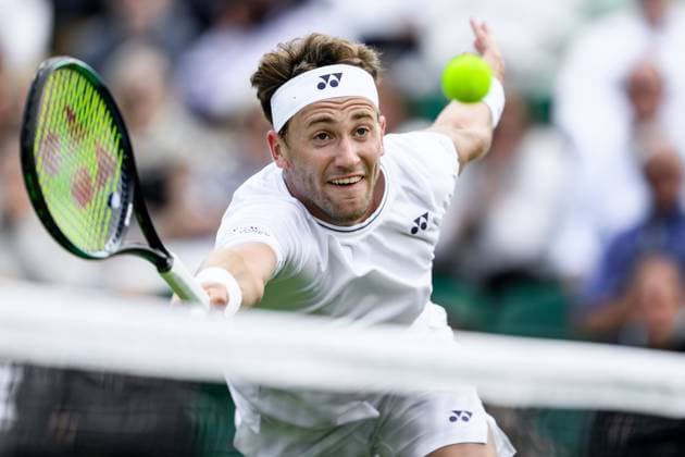 240703 Casper Ruud of Norway competes in a second round singles match during day 3 of Wimbledon on July 3, 2024 in London Photo Jesper Zerman BILDBYRAN kod JZ JZ0549 tennis wimbledon day 3 bbeng  Copyright: JESPERxZERMAN BB240703JZ036