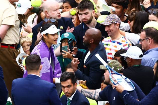 Emma Raducanu of Great Britain Wimbledon Tennis Championships, Day 3, The All England Lawn Tennis and Croquet Club, London, UK - 03 Jul 2024  Copyright: xJamesxMarsh Shutterstockx 14568270eo