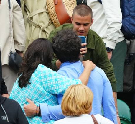 Romeo Beckham taking a photo for a couple on No.1 Court Wimbledon Tennis Championships, Day 3, The All England Lawn Tennis and Croquet Club, London, UK - 03 Jul 2024  Copyright: xJavierxGarcia Shutterstockx 14568269ic