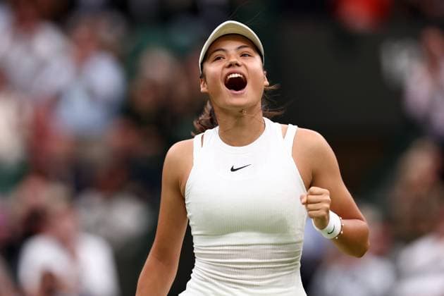 Sport Bilder des Tages 3rd July 2024; All England Lawn Tennis and Croquet Club, London, England; Wimbledon Tennis Tournament, Day 3; Emma Raducanu (GBR) celebrates after she won her second round match against Elise Mertens (BEL)  ActionPlus12663280 ShaunxBrooks