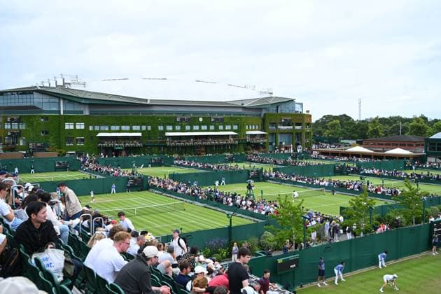 Wimbledon - Second Round Ambiance at the 2024 Wimbledon Championships at the AELTC in London, UK, on July 3, 2024. Photo by Corinne Dubreuil ABACAPRESS.COM London United States  Copyright: xDubreuilxCorinne ABACAx