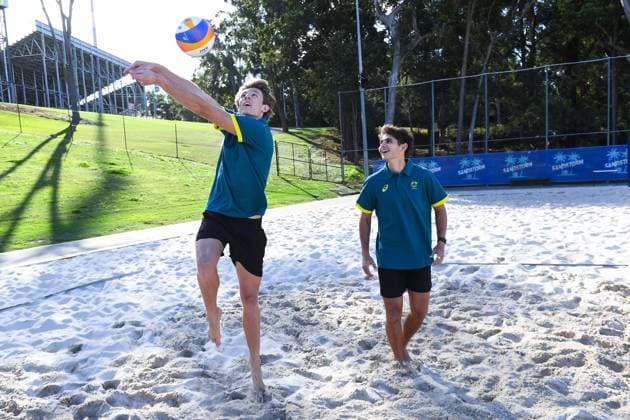 AUSTRALIAN OLYMPIC Beach volleyball, Beachvolleyball TEAM, Izac Carracher and Mark Nicolaidis play volleyball shots after being announced for the final selection of Australian Olympic Team beach volleyballers for the Paris Olympics at the Sandstorm Beach Volleyball Centre in Brisbane, Thursday, July 4, 2024. ( NO ARCHIVING, EDITORIAL USE ONLY, NO USE IN BOOKS WITHOUT CONSENT BRISBANE QUEENSLAND AUSTRALIA  Copyright: xJONOxSEARLEx 20240704153173141272