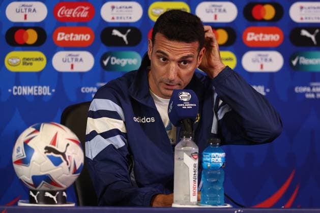 Argentina s coach, Lionel Scaloni, during a press conference prior to the match against Ecuador for the quarterfinals of the Copa AmÃ rica USA 2024, at NRG Stadium in Houston, TX, on July 3, 2024 HOUSTON UNITED STATES Copyright: xALEJANDROxPAGNIx