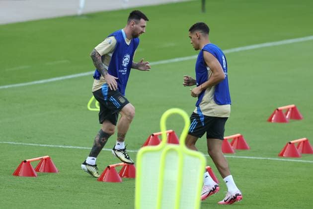 Argentina s forward Lionel Messi L and footballers take part in a training session ahead the match against Ecuador for the Copa America USA 2024 quarterfinal match, at Shell Energy Stadium in Houston, TX, on July 3, 2024 HOUSTON UNITED STATES Copyright: xALEJANDROxPAGNIx
