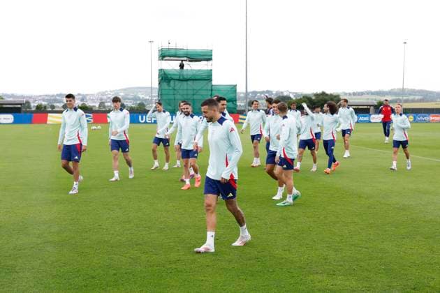 Spanish National Soccer Team s players, including forward Joselu (C), attend a training session on the eve of Euro 2024 quarter-final game against Germany, in Donaueschingen, Germany, 04 July 2024. Spanish National Soccer Team prepares its Euro 2024 quarter-final game against Germany !ACHTUNG: NUR REDAKTIONELLE NUTZUNG!  Copyright: xJ.xJ.xGuillenx GRAF1460 20240704-55014055400_1