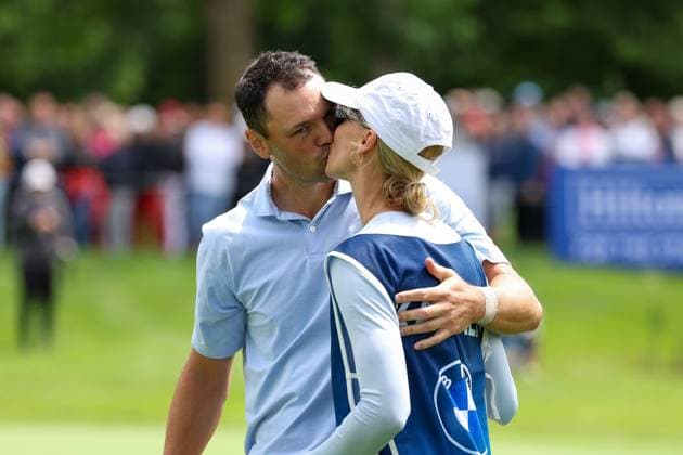 Martin Kaymer GER kisses his wife Irene Scholz after the game, BMW International Open 2024, Golf, DP World Tour, Men, Round 1, 04 07 2024 Eichenried Bayern Germany Copyright: xkolbert-press ChristianxKolbertx