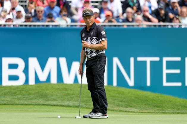 Bernhard Langer GER reading the putting line, BMW International Open 2024, Golf, DP World Tour, Men, Round 1, 04 07 2024 Eichenried Bayern Germany Copyright: xkolbert-press ChristianxKolbertx