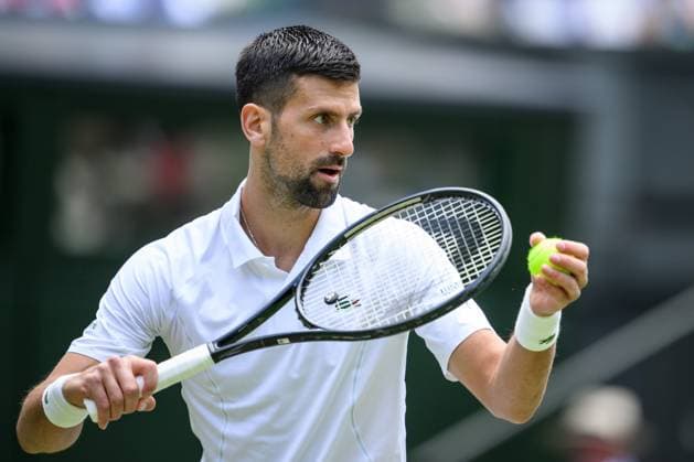 240704 Novak Djokovic of Serbia competes in a second round singles match during day 4 of Wimbledon on July 4, 2024 in London Photo Jesper Zerman BILDBYRAN kod JZ JZ0550 tennis wimbledon dag 4 bbeng  Copyright: JESPERxZERMAN BB240704JZ032