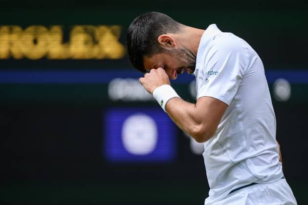 240704 Novak Djokovic of Serbia competes in a second round singles match during day 4 of Wimbledon on July 4, 2024 in London Photo Jesper Zerman BILDBYRAN kod JZ JZ0550 tennis wimbledon dag 4 bbeng  Copyright: JESPERxZERMAN BB240704JZ035