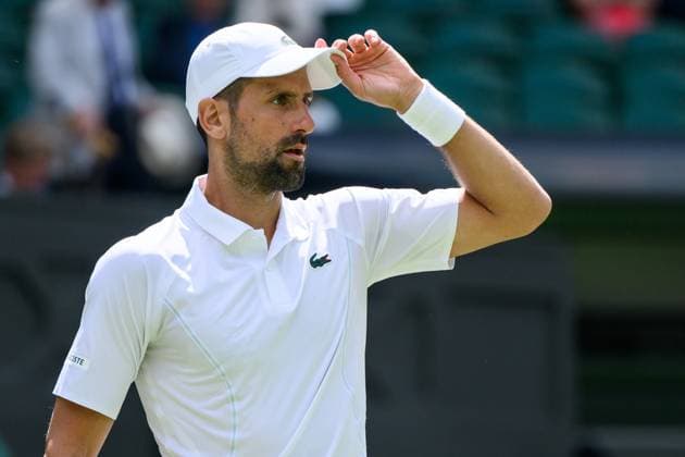 240704 Novak Djokovic of Serbia competes in a second round singles match during day 4 of Wimbledon on July 4, 2024 in London Photo Jesper Zerman BILDBYRAN kod JZ JZ0550 tennis wimbledon dag 4 bbeng  Copyright: JESPERxZERMAN BB240704JZ041