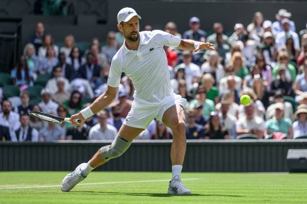 240704 Novak Djokovic of Serbia competes in a second round singles match during day 4 of Wimbledon on July 4, 2024 in London Photo Jesper Zerman BILDBYRAN kod JZ JZ0550 tennis wimbledon dag 4 bbeng  Copyright: JESPERxZERMAN BB240704JZ046