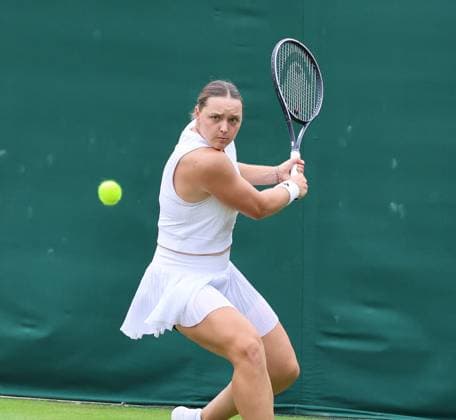 TENNIS - Wimbledon 2024 LONDON,ENGLAND,03.JUL.24 - TENNIS - WTA, Tennis Damen Tour, Wimbledon, Grand Slam. Image shows Jule Niemeier (GER).  GEPAxpictures xAlanxGrieves