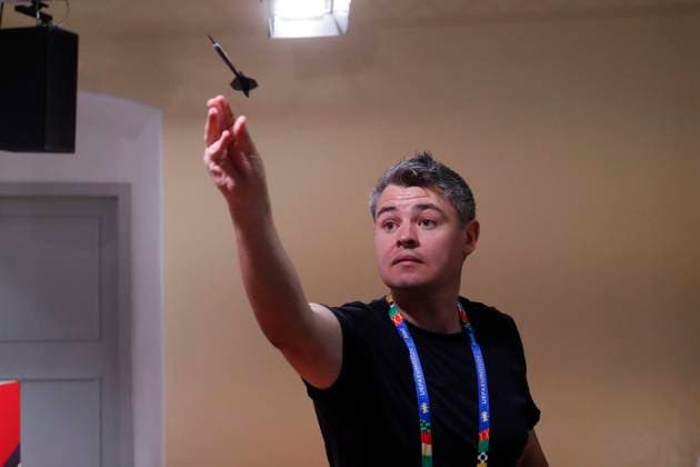 England press conference, PK, Pressekonferenz John Stones of England played darts against Miguel Delaney from The Independent before the England Press Conference at Spa & Golf Resort Weimarer Land, Blankenhain UK Newspapers OUT Copyright: xPaulxChestertonx FIL-20325-0001