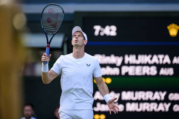 240704 Andy Murray of Great Britain looks dejected as he competes in a first round doubles match during day 4 of Wimbledon on July 4, 2024 in London Photo Jesper Zerman BILDBYRAN kod JZ JZ0550 tennis wimbledon dag 4 bbeng depp  Copyright: JESPERxZERMAN BB240704JZ116