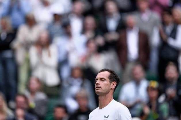 240704 Andy Murray of Great Britain reacts during a tribute to his career during day 4 of Wimbledon on July 4, 2024 in London Photo Jesper Zerman BILDBYRAN kod JZ JZ0550 tennis wimbledon dag 4 bbeng  Copyright: JESPERxZERMAN BB240704JZ132