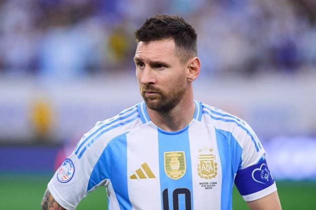 Fußball, Copa America, Argentinien - Ecuador RECORD DATE NOT STATED Copa America USA 2024 Argentina vs Ecuador Quarterfinals Lionel Messi of Argentina during the CONMEBOL Copa America 2024 Quarterfinals match between Argentina and Ecuador, at NRG Stadium, on July 04, 2024 in Houston, Texas, Florida, United States. HOUSTON TEXAS UNITED STATES  Copyright: xJONATHANxDUENASx 20240704200736_CA_QF_2024_ARG_ECU_MESSI67