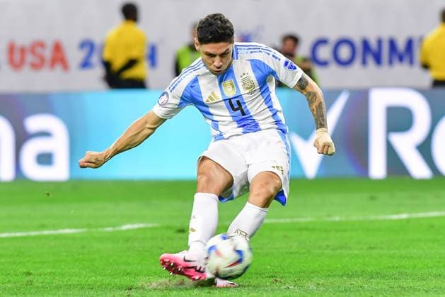Fußball, Copa America, Argentinien - Ecuador RECORD DATE NOT STATED Copa America USA 2024 Argentina vs Ecuador Quarterfinals Gonzalo Montiel of Argentina during the CONMEBOL Copa America 2024 Quarterfinals match between Argentina and Ecuador, at NRG Stadium, on July 04, 2024 in Houston, Texas, Florida, United States. HOUSTON TEXAS UNITED STATES  Copyright: xIsaacxOrtizx 20240704222711_CA_QF_2024_ARG_ECU_MONTIEL333