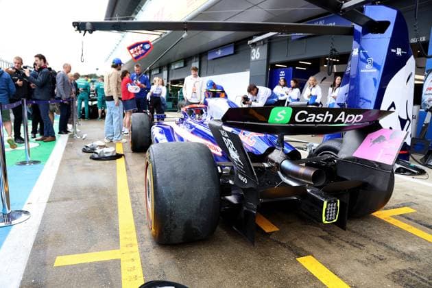 05 07 2024, xrarjax, Motorsport FIA Formula 1, British Grand Prix 2024 emspor, v l Pitlane Box car of Yuki Tsunoda Racing Bulls starting number 22 Silverstone