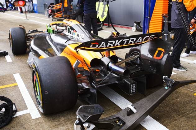 McLaren F1 Team MCL38, mechanical detail rear wing during the Formula 1 Qatar Airways British Grand Prix 2024, 12th round of the 2024 Formula One World Championship, WM, Weltmeisterschaft from July 5 to 7, 2024 on the Silverstone Circuit, in Silverstone, United Kingdom - F1 - BRITISH GRAND PRIX 2024 DPPI Panoramic  240705_R12_GRAN_BRETAGNA_DP_EA027450