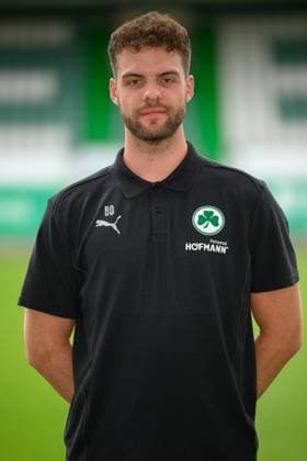 Bjarne Oslender video analysis SpVgg Greuther Fürth 04 07 2024 SpVgg Greuther Fürth Kleeblatt Spielvereinigung 2 Fußball Bundesliga BL season 2024 2025 photo appointment portrait appointment presentation press appointment single photo single photo portrait portrait headshot
