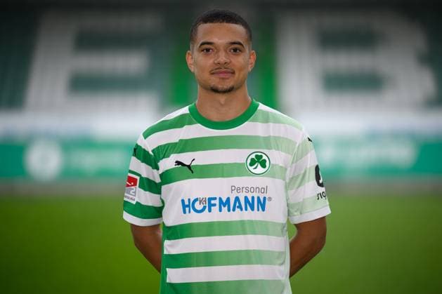Maximilian Solomon Dietz SpVgg Greuther Fürth 04 07 2024 SpVgg Greuther Fürth Kleeblatt Spielvereinigung 2 Fußball Bundesliga BL Saison 2024 2025 Photo appointment Portrait appointment Presentation Press appointment Single photo Single photo Portrait Portrait Headshot