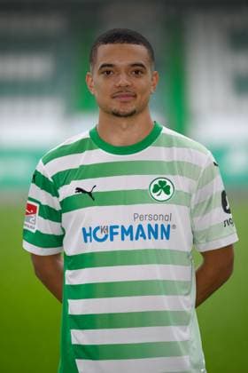 Maximilian Solomon Dietz SpVgg Greuther Fürth 04 07 2024 SpVgg Greuther Fürth Kleeblatt Spielvereinigung 2 Fußball Bundesliga BL Saison 2024 2025 Photo appointment Portrait appointment Presentation Press appointment Single photo Single photo Portrait Portrait Headshot