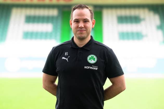 Dr Sebastian Schmidt team doctor SpVgg Greuther Fürth 04 07 2024 SpVgg Greuther Fürth Kleeblatt Spielvereinigung 2 Fußball Bundesliga BL season 2024 2025 photo appointment portrait appointment presentation press appointment single photo single photo portrait portrait headshot